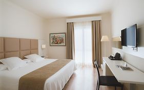 Hotel Pirineos Figueres by Pierre&Vacances